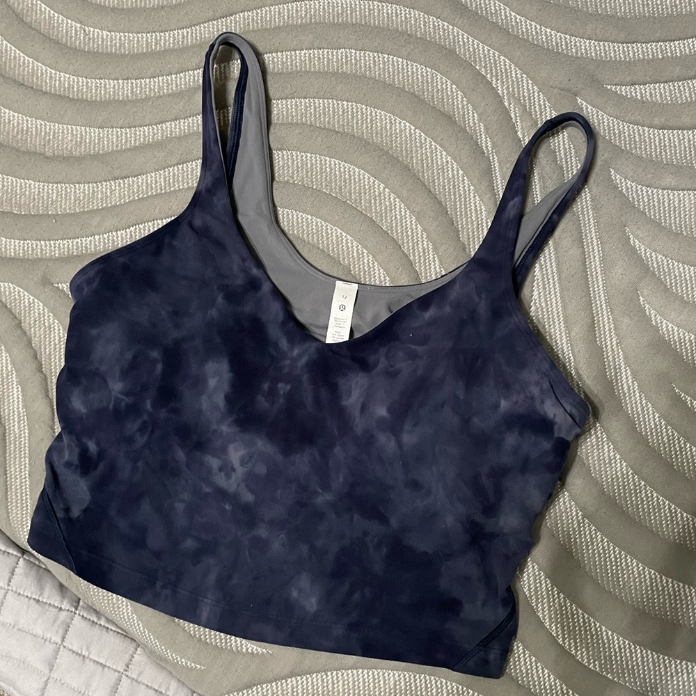 LuLuLemon lined workout cropped tank